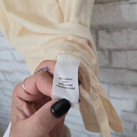 Maurices light yellow short sleeve tee - Picture 6 of 10